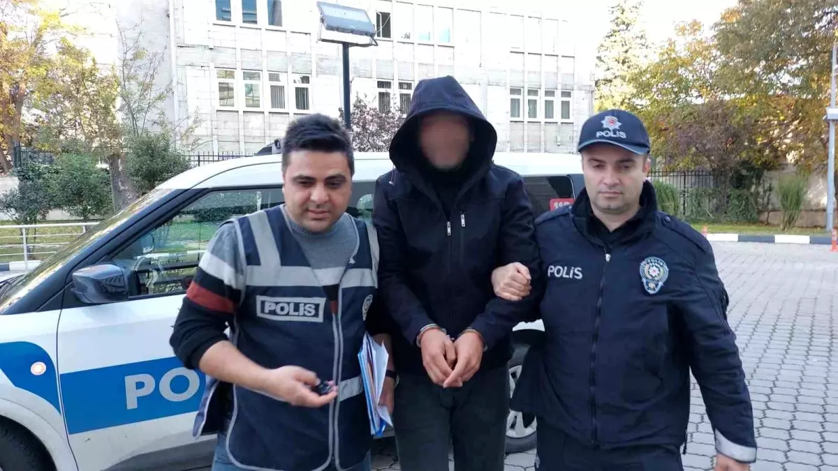 Samsun’da Hırsızlık: Pazarlama Aracından Mutfak Eşyası Çalındı